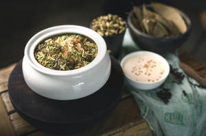 Kharva Ki Dum Biryani With Prawns