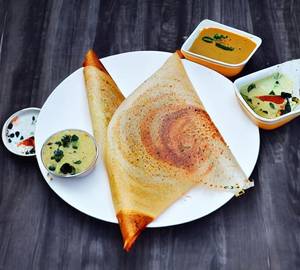 Butter Paneer Dosa