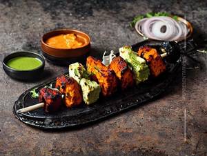 Panner Lasooni Tikka