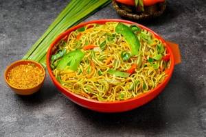 Veg Singapore Noodles 