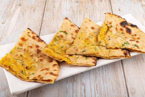 Paneer Stuffed Kulcha