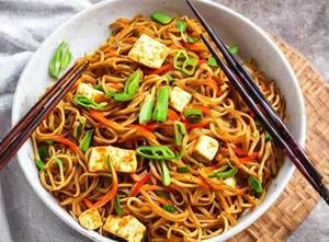 Paneer Hakka Noodles 