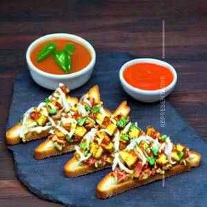 Paneer Chilli Cheese Toast