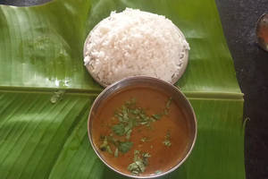 Rice with chicken curry