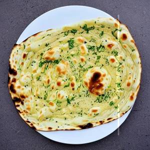 Cheese Gralic Butter Naan