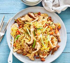 Egg & Chicken Noodles