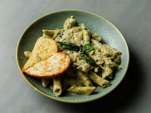 Non Veg Creamy Pesto Pasta