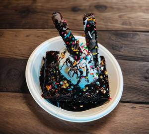 Hot Brownie With Ice Cream