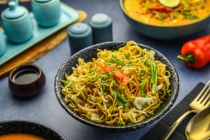 Veg Hakka Noodles