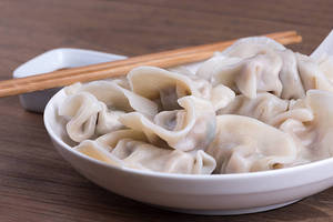 Chicken Steamed Momos [8 Pieces]