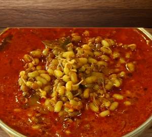 Matki Usal Masala Gravy
