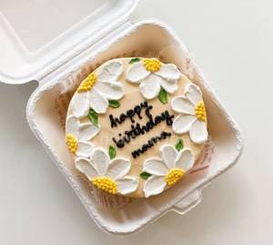 Butterscotch Flower Bento Cake