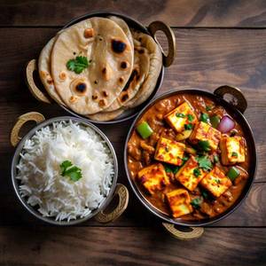 Paneer Masala with 4 tandoori and plain rice 