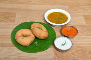 Sambar Vada 2 Pcs