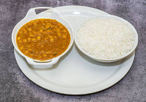 White Rice With Chole Masala