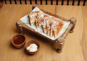 Cheese corn sandwich
