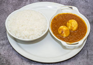 White Rice With Egg Masala