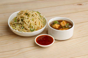 Paneer Chilli + Veg Noodles