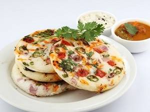 Onion Tomato Uttapam