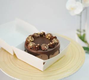 Choco Caramel Bento Cake