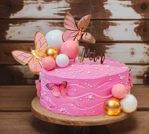 Best Butterfly Strawberry Cake