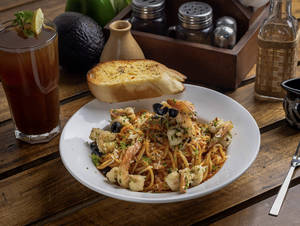 Prawn Puttanesca Spagheti Pasta