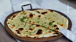 Lasooni Naan