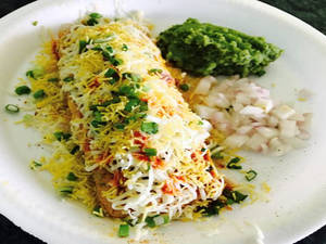 Schezwan Roll Locho Plate(100gms)