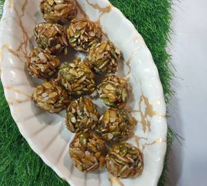 Dry Seeds Laddu