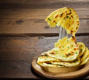 Garlic cheese naan