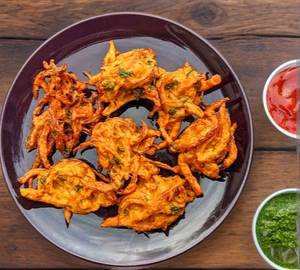 Pyaz pakoda