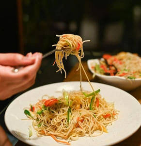 Classic Hakka Noodles
