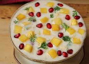 Pineapple rayta