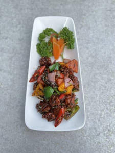 Wok Tossed Chilly Chicken