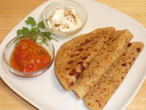 2 Paneer Paratha with 2 Aloo Paratha with curd
