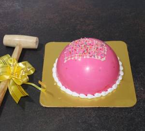 Pink  Round Pinata Blueberry Cake