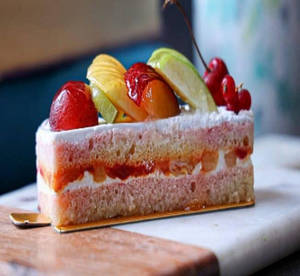 Petite Fruit Cake