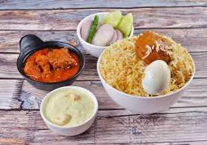 EGG BIRYANI WITH CHICKEN CHAAP