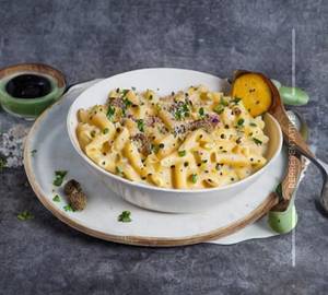 Classic Mac & Cheese Pasta [veg]