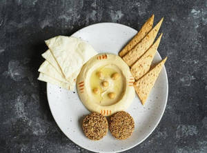 Hummus And Falafel Platter