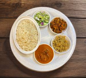 Chickensukka meal(boiled rice)