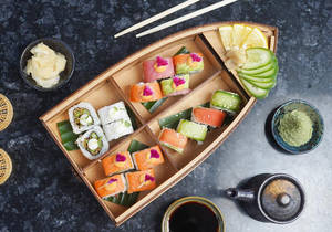 Sushi Boat (16 Pcs)