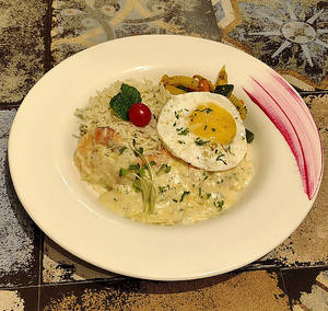Garlic Butter Prawn With Herb Rice