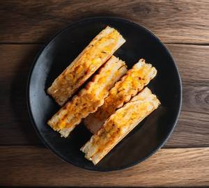 American cheese grill sandwich (with cheese)