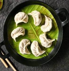 Chicken Cheese Steamed Momos [5 Pieces]