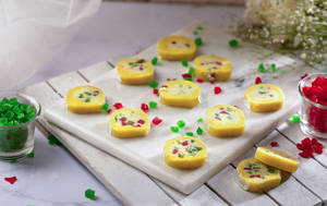 Kesar Fruitcake Burfi