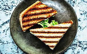 Schezwan sandwich