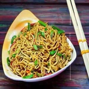 Veg singapoor noodles