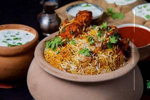 Chicken Tikka Biryani (Boneless)