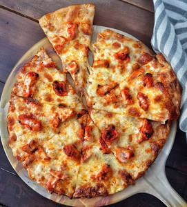 Butter Chicken Pizza
